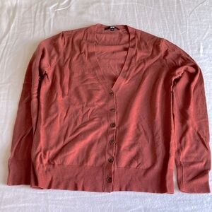 Uniqlo 100% wool cardigan